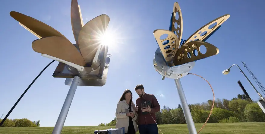 Ukrainsk flagga på balkong