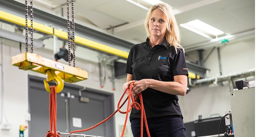 Woman in the tank lab